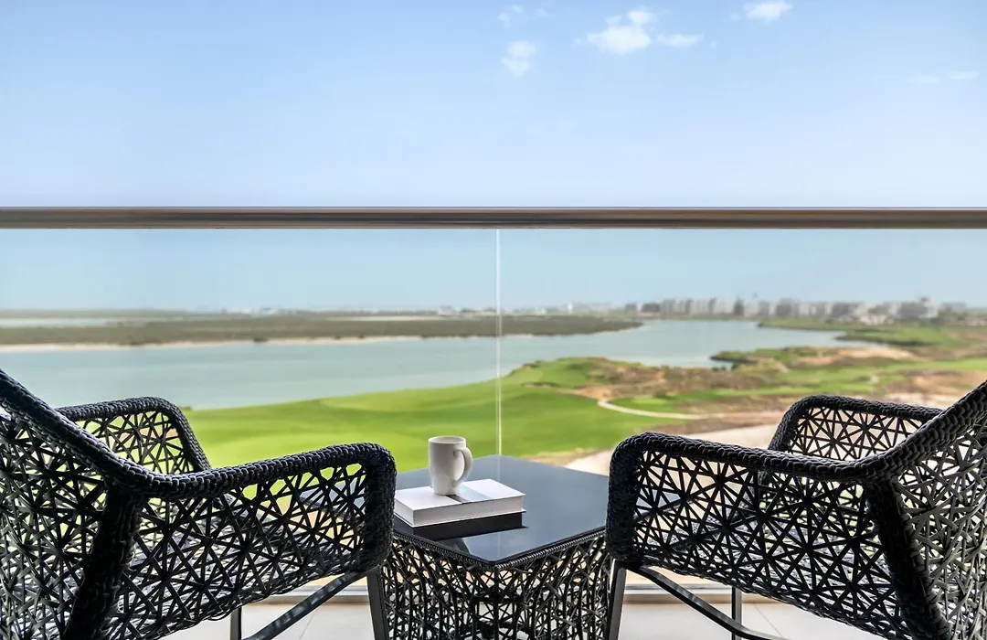 Yas Plaza Bay By Ihg-1